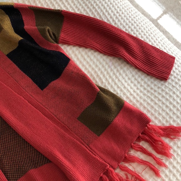 C. Luce sweater! Size small - Picture 4 of 7